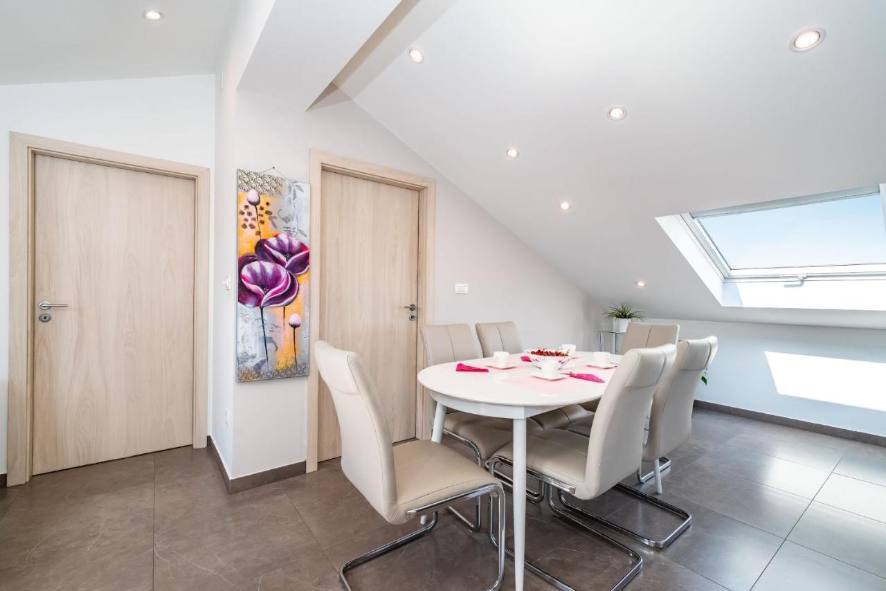 Apartman Dunatov Preko Esterno foto